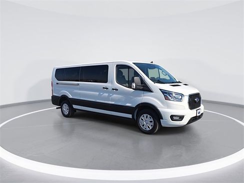 Used 2023 Ford Transit 350 XLT image 2