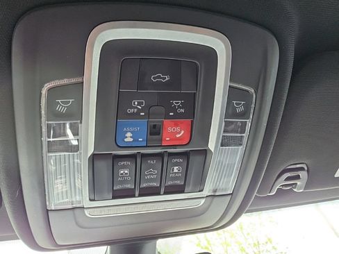 Used 2021 RAM 2500 Laramie AWD/4WD image 23