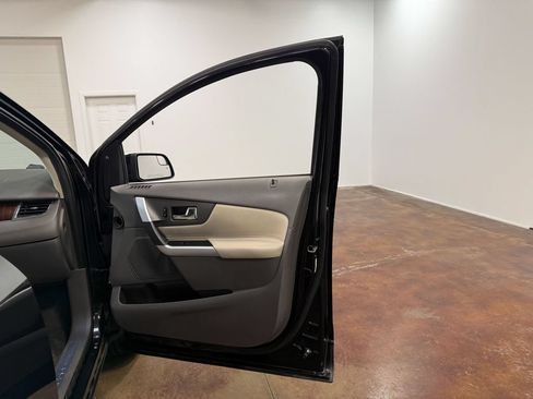 Used 2014 Ford Edge Limited FWD image 59