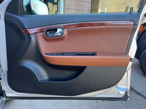 Used 2008 Saturn Aura XR w/ Premium Trim Package image 21