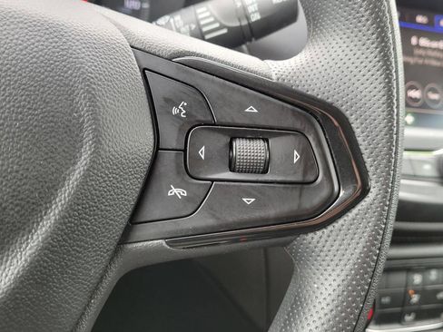 Used 2023 Chevrolet TrailBlazer LT FWD image 8