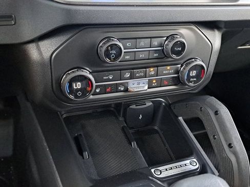 New 2026 Ford Bronco Badlands image 31