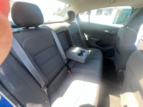 Used 2016 Chevrolet Cruze LT FWD image 19