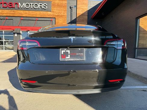 Used 2019 Tesla Model 3 Standard Range Plus image 16