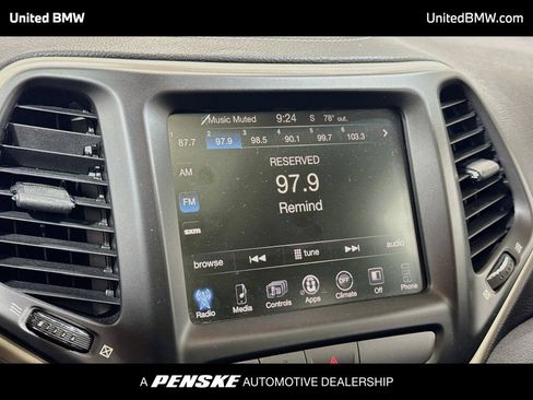 Used 2016 Jeep Cherokee 75th Anniversary FWD image 15