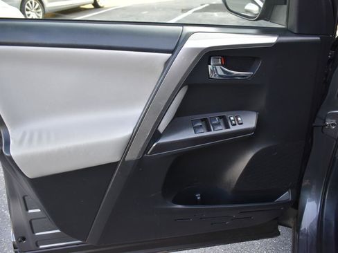 Used 2016 Toyota RAV4 XLE FWD image 34