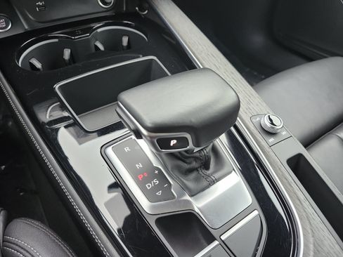 Used 2022 Audi A4 2.0T Premium Plus AWD/4WD image 34