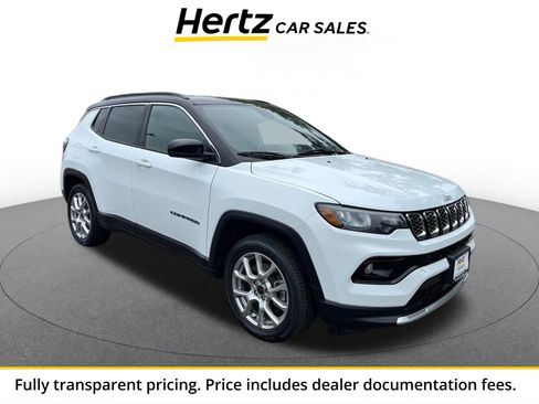Used 2025 Jeep Compass Limited AWD/4WD image 1
