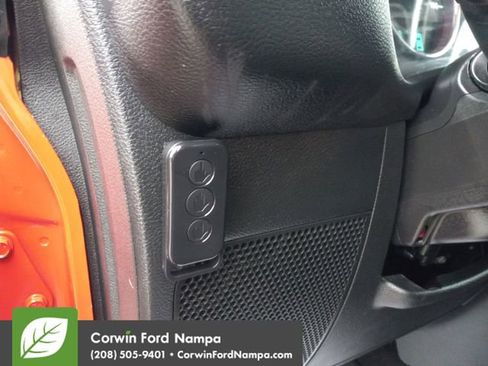 Used 2018 Jeep Wrangler Unlimited Sport w/ Connectivity Group image 13