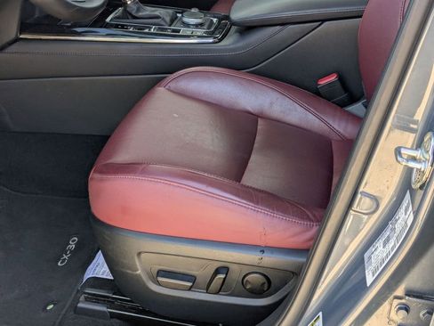 Used 2025 MAZDA CX-30 AWD 2.5 S w/ Preferred Package image 23