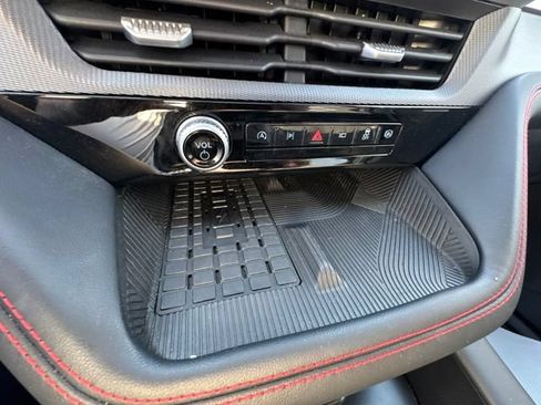 Used 2025 Ford Explorer ST AWD/4WD image 14