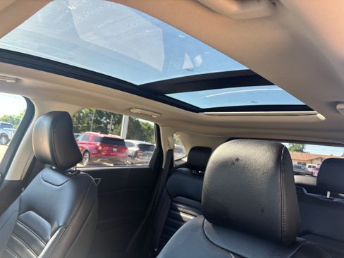 Used 2023 Ford Edge ST-Line AWD/4WD image 13