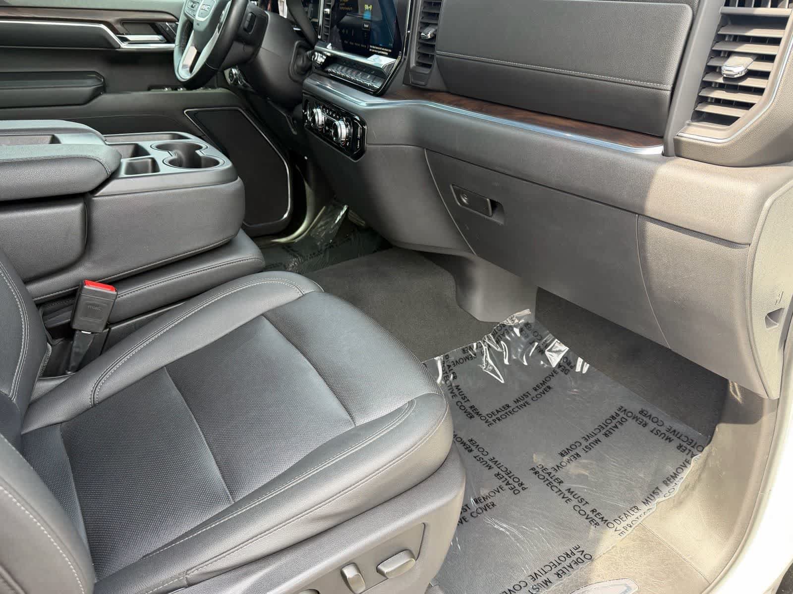 Used 2024 GMC Sierra 1500 SLT AWD/4WD image 12