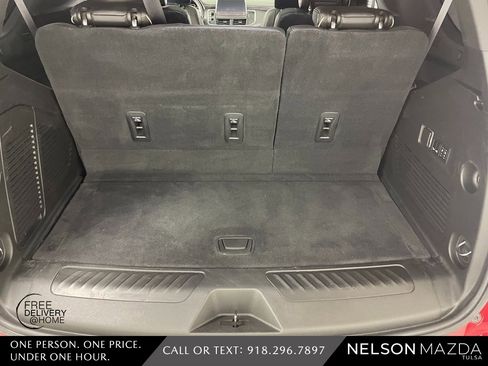 Used 2021 GMC Yukon SLT w/ SLT Premium Package image 53