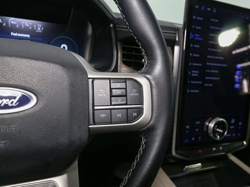 Used 2023 Ford Expedition Limited AWD/4WD image 37