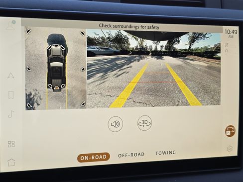 New 2025 Land Rover Defender 110 S image 21