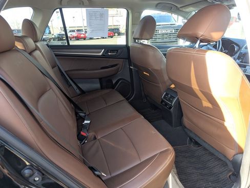 Used 2017 Subaru Outback 3.6R Touring w/ Popular Package #5A image 23