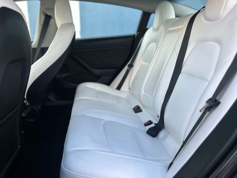 Used 2023 Tesla Model 3 Standard Range image 13