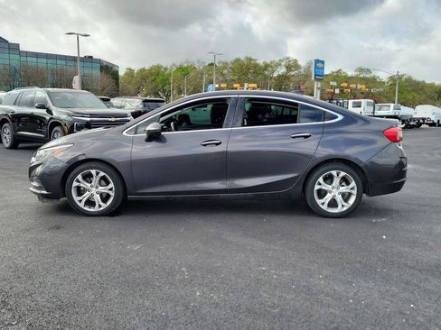 Used 2017 Chevrolet Cruze Premier image 14