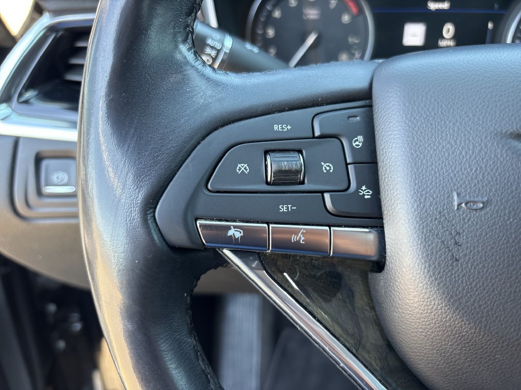 Used 2021 Cadillac XT6 Premium Luxury FWD image 16