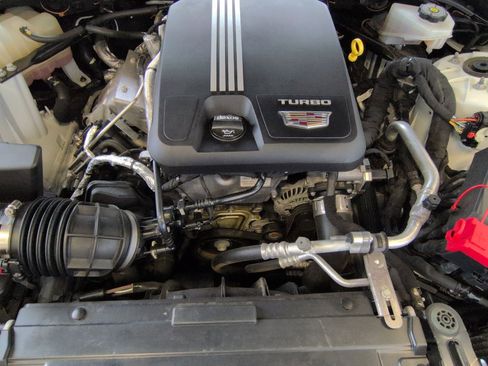 Used 2021 Cadillac CT4 Premium Luxury image 33