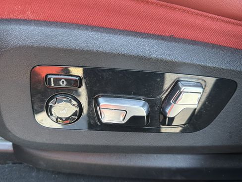 Used 2023 BMW XM AWD/4WD image 15