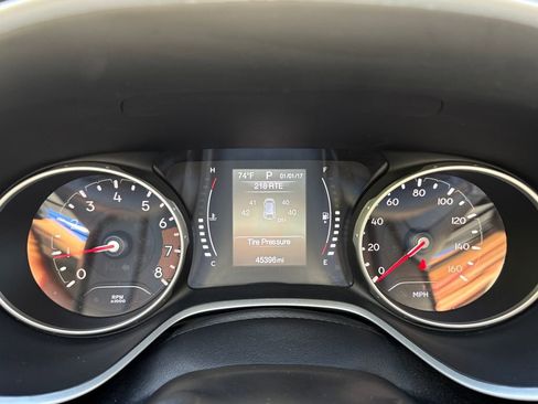 Used 2019 Jeep Compass Latitude image 19