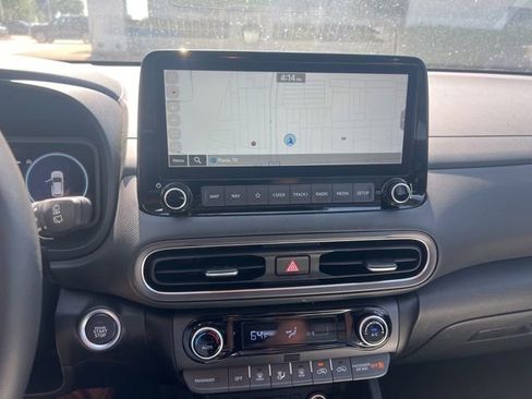 Used 2023 Hyundai Kona Limited w/ Cargo Package AWD/4WD image 4