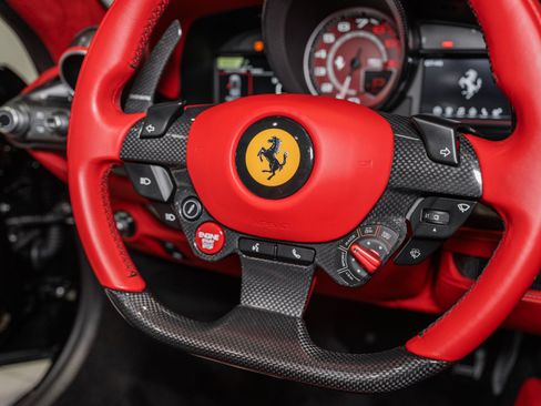 Used 2021 Ferrari F8 Tributo RWD image 45