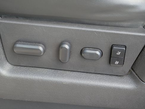 Used 2013 Ford F150 Limited image 4