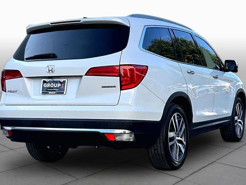 Used 2018 Honda Pilot Touring image 13
