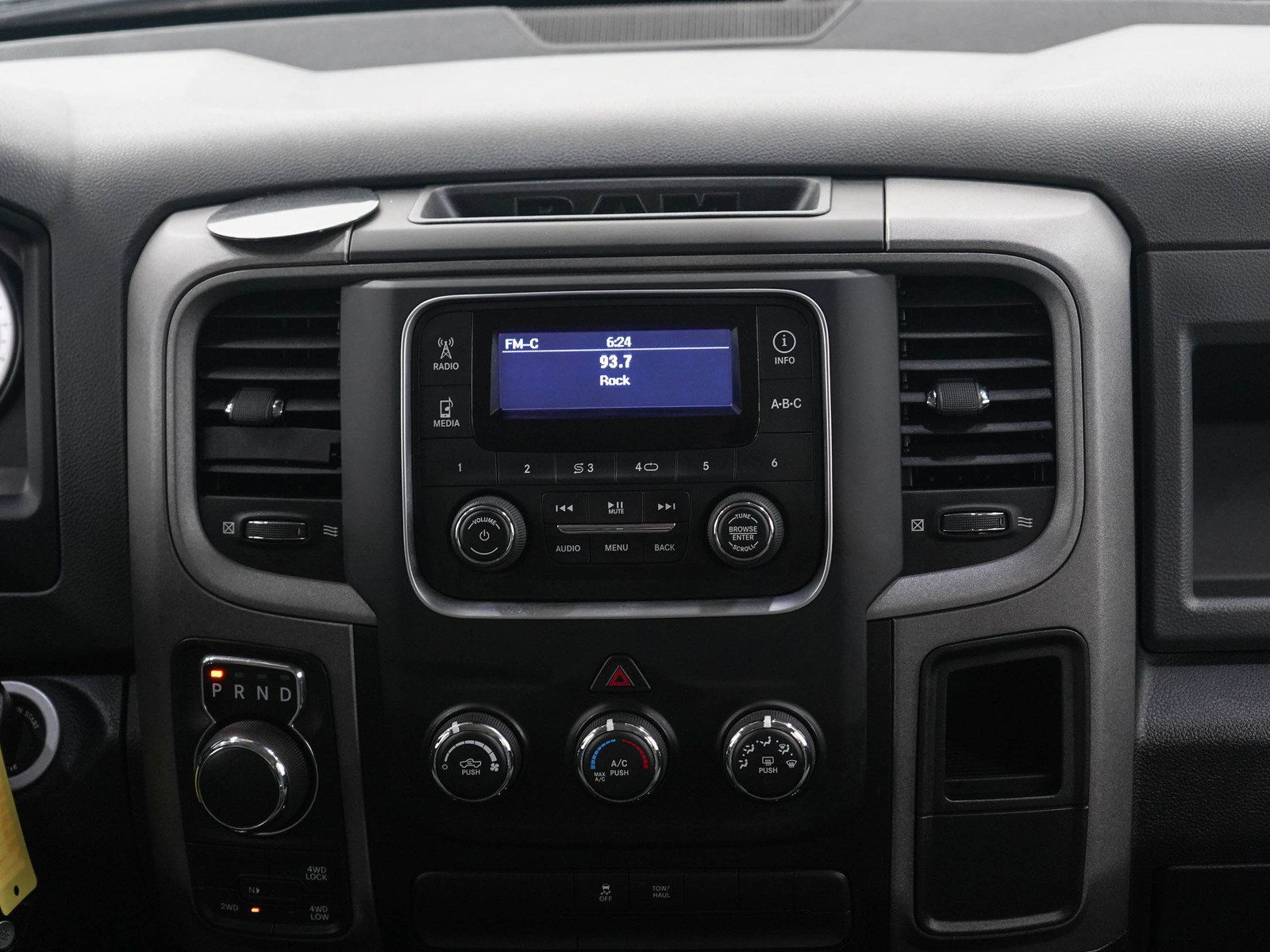 Used 2015 RAM 1500 Express AWD/4WD image 15