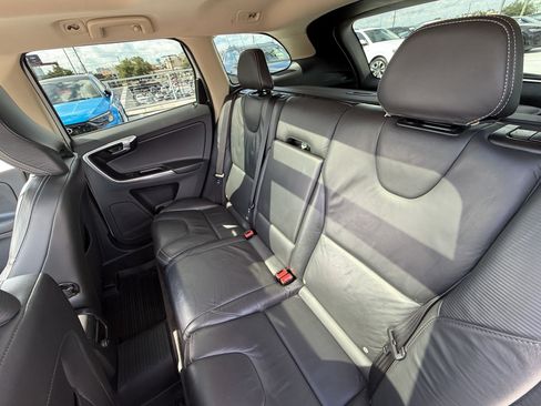 Used 2012 Volvo XC60 T6 AWD/4WD image 24