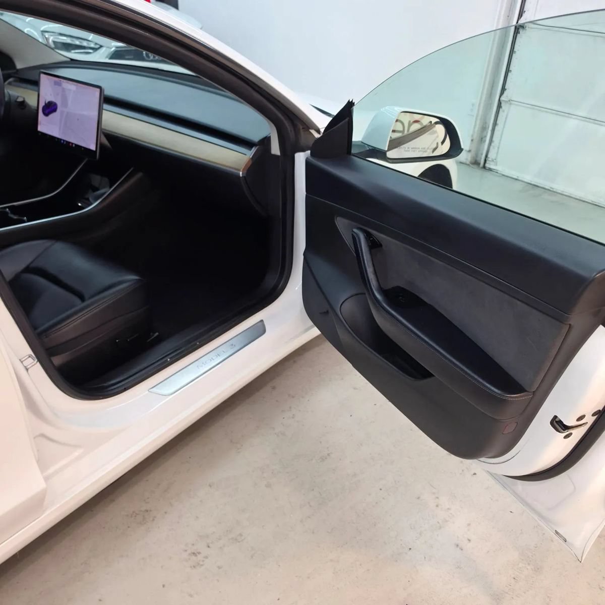 Used 2023 Tesla Model 3 Standard Range RWD image 19