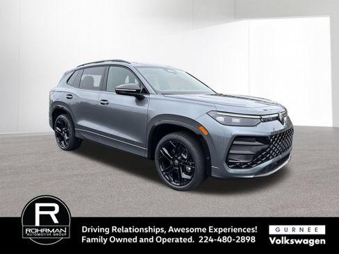 New 2026 Volkswagen Tiguan SE R-Line AWD/4WD image 2