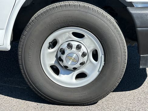 Used 2025 Chevrolet Express 2500 Extended w/ Driver Convenience Package RWD image 25