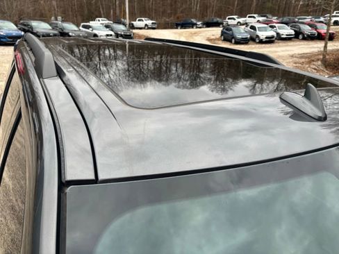 Used 2021 Ford Expedition XLT image 28