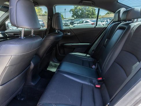 Used 2016 Honda Accord Sport image 31