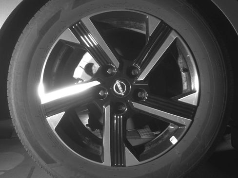Used 2025 Nissan Sentra SV FWD image 18