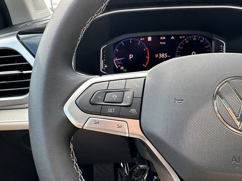 New 2025 Volkswagen Taos SEL AWD/4WD image 21
