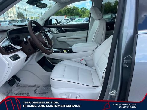 New 2026 Buick Enclave Avenir w/ Super Cruise Package AWD/4WD image 9
