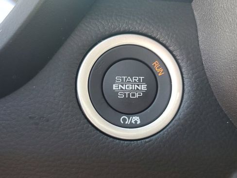 New 2026 RAM 1500 4x4 Crew Cab image 27