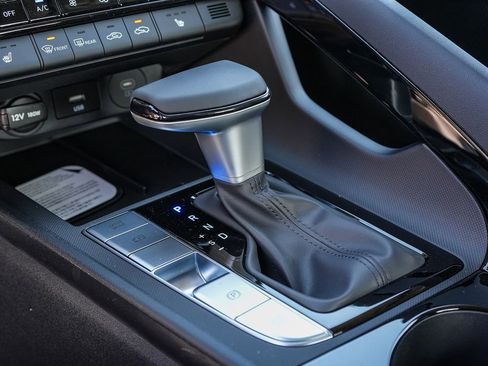 New 2026 Hyundai Elantra Limited FWD image 21