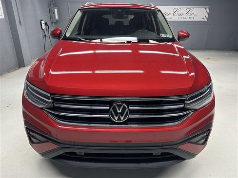 Used 2024 Volkswagen Tiguan SE AWD/4WD image 10