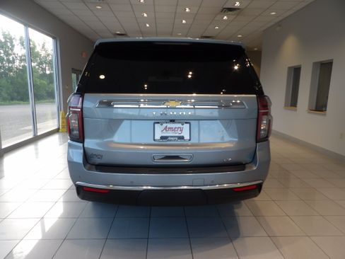 Used 2024 Chevrolet Tahoe LT w/ Luxury Package AWD/4WD image 5