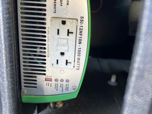 Used 2014 Ford E-150 and Econoline 150 w/ Power Group image 16