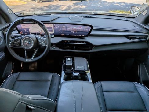 Used 2025 Buick Enclave Avenir w/ Super Cruise Package FWD image 15