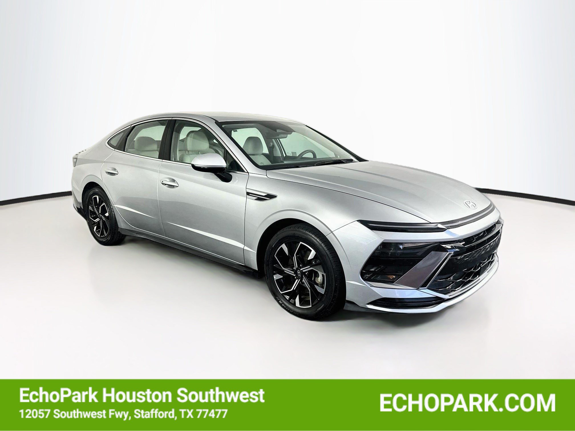 Used 2025 Hyundai Sonata SEL FWD image 1