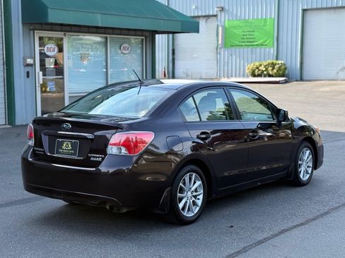 Used 2012 Subaru Impreza 2.0i Premium w/ All-Weather Pkg AWD/4WD image 6