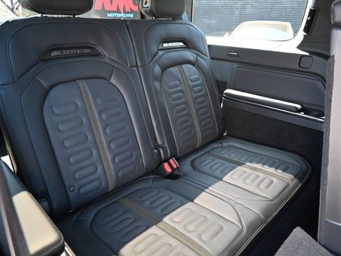 Used 2023 Rivian R1S Adventure AWD/4WD image 38